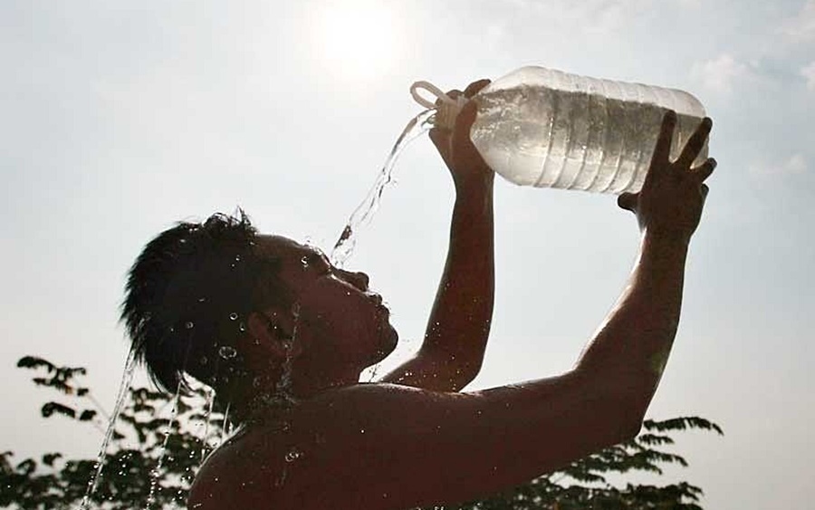 Nắng nóng khắc nghiệt bao trùm khắp Đông Nam Á